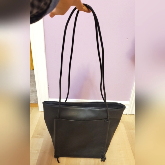 Black shoulder/crossbody bag - Picture 1 of 8